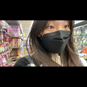 Meet your Posher, Casey